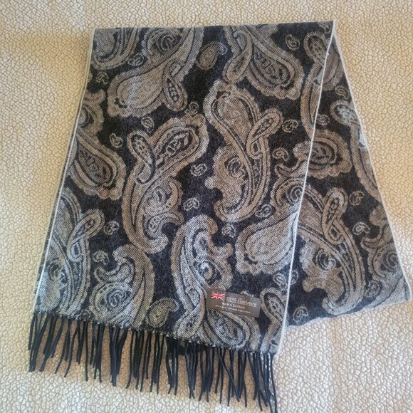 NWOT!! 100% Cashmere Black/Gray Paisley Scarf w/Fringe - made in Scotland - OS - Picture 9 of 11